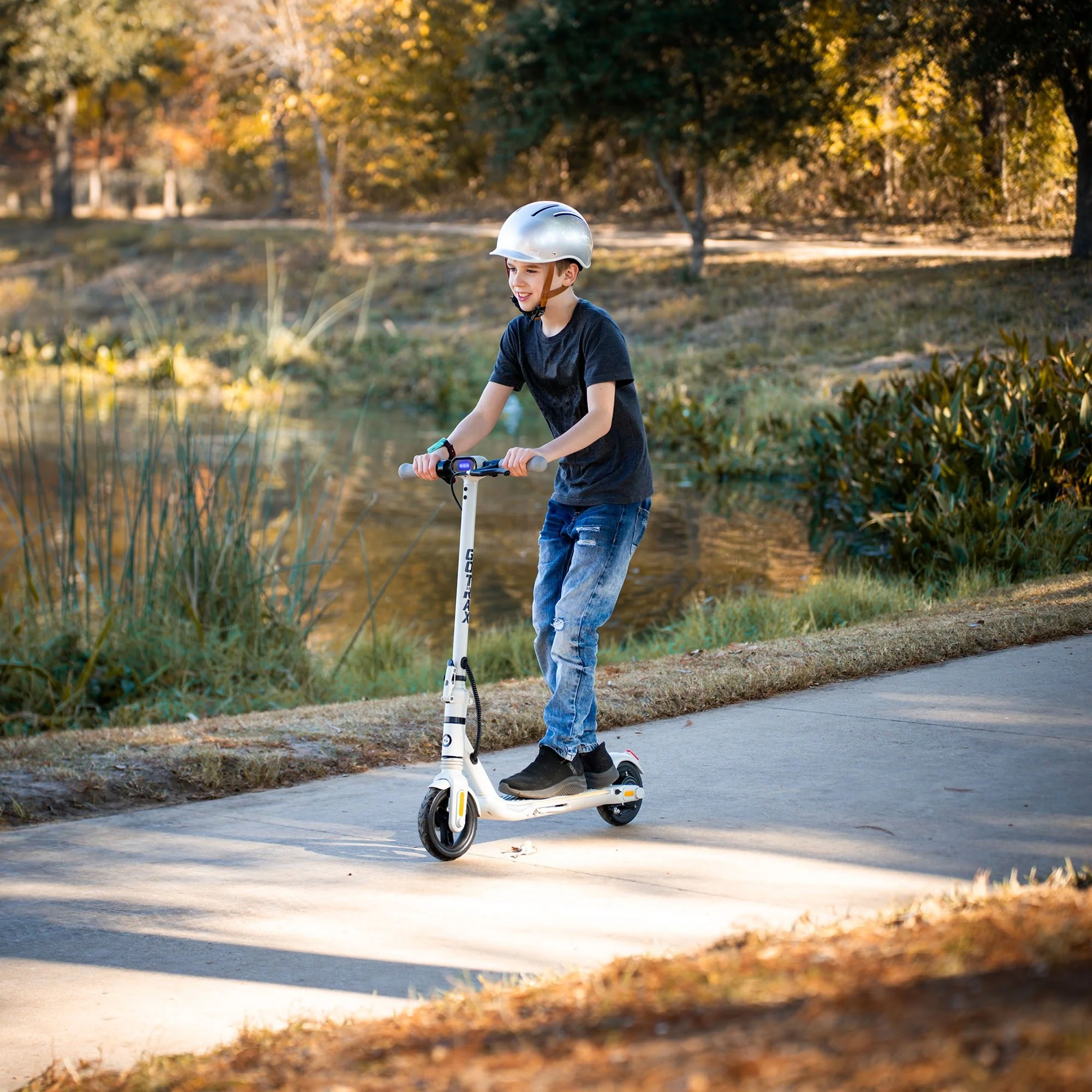 Gotrax T6 Kids Electric Scooter - Image 4