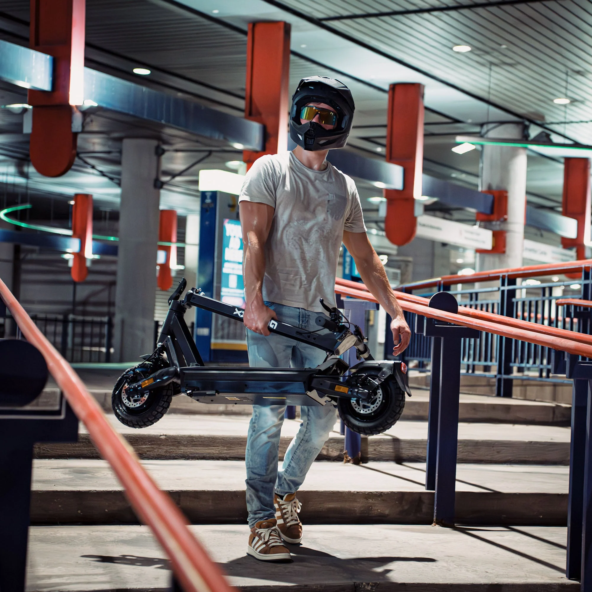 GX Zero Dual Motor Electric Scooter - Image 13