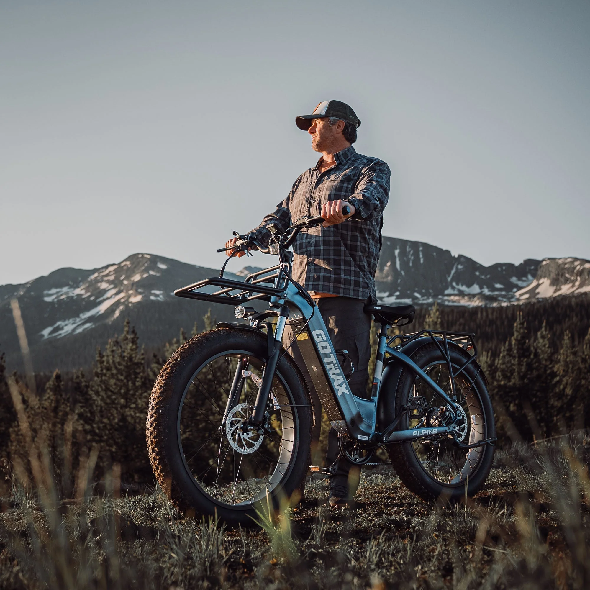 R8 Fat Tire eBike - Image 2